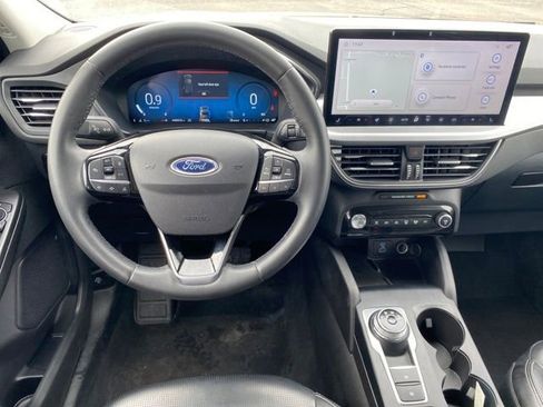 Used 2023 Ford Escape Platinum image 7