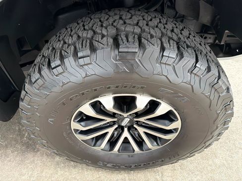 Used 2019 Ford F150 Raptor w/ Equipment Group 802A Luxury AWD/4WD image 22