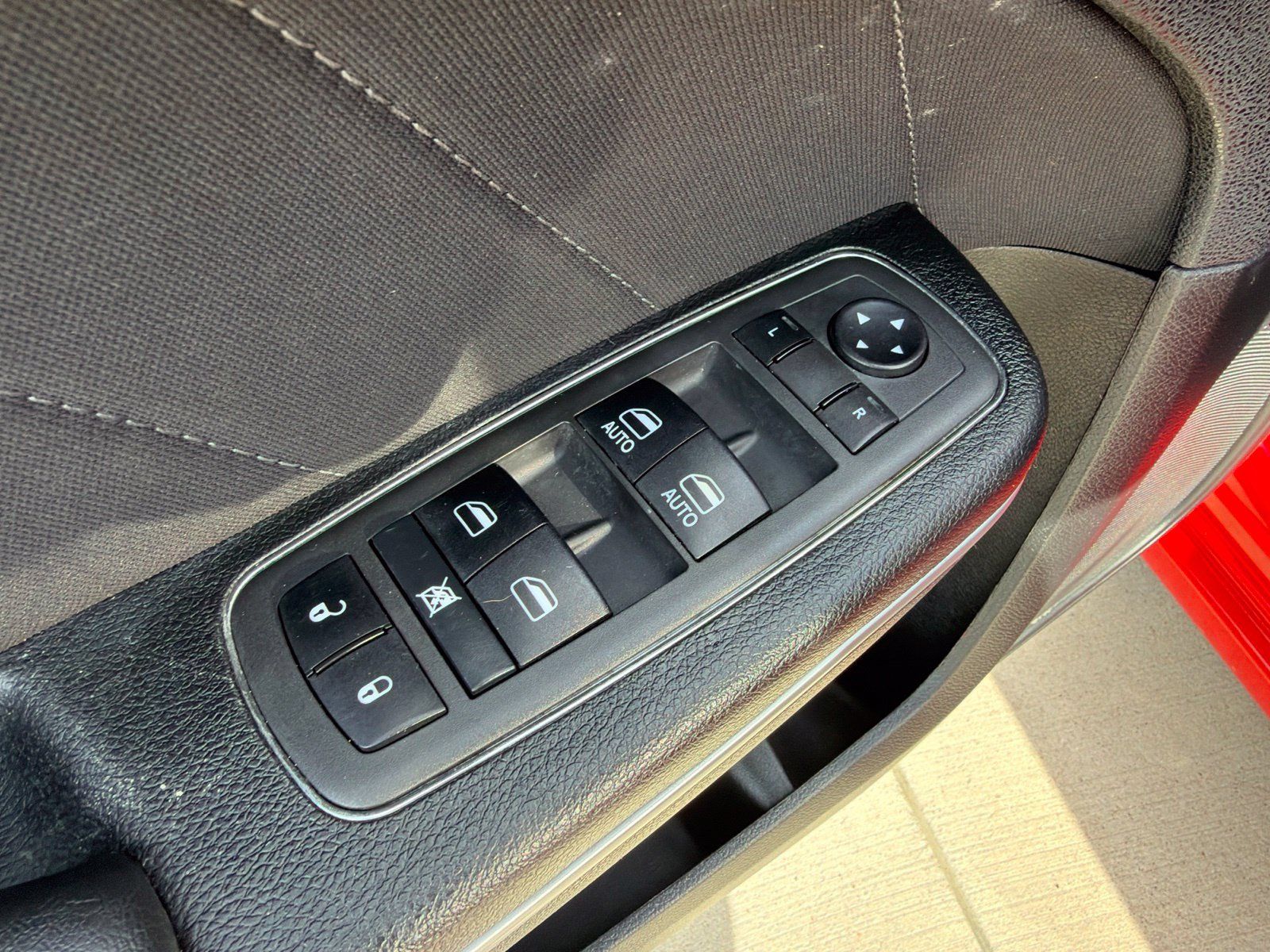 Used 2022 Dodge Charger SXT RWD image 15