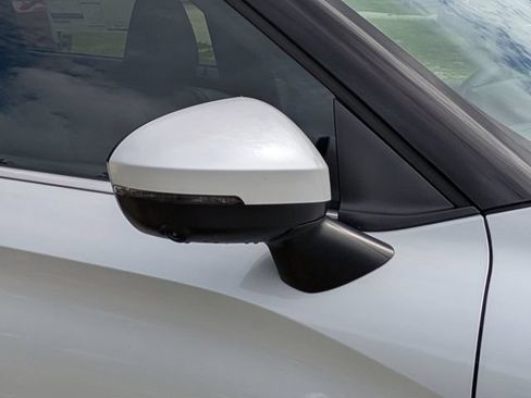 New 2026 Mitsubishi Outlander SE FWD image 12