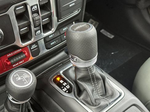 New 2026 Jeep Gladiator Mojave image 21