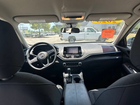 Used 2023 Nissan Altima 2.5 S FWD image 23