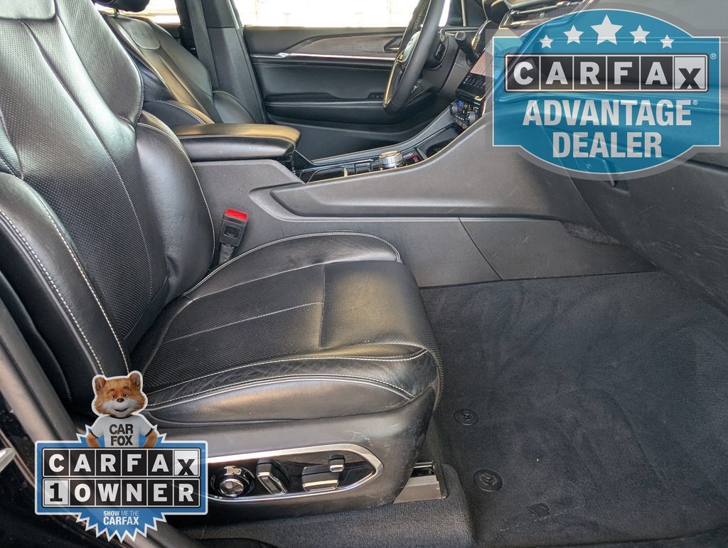 Used 2023 Jeep Grand Cherokee L Overland w/ Luxury Tech Group IV AWD/4WD image 28