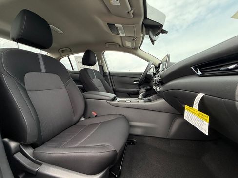 Certified 2025 Nissan Sentra SV image 28