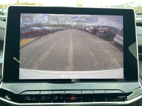 New 2026 Jeep Compass Latitude AWD/4WD image 32