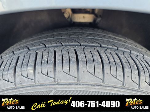 Used 2024 Chevrolet Malibu LT image 11