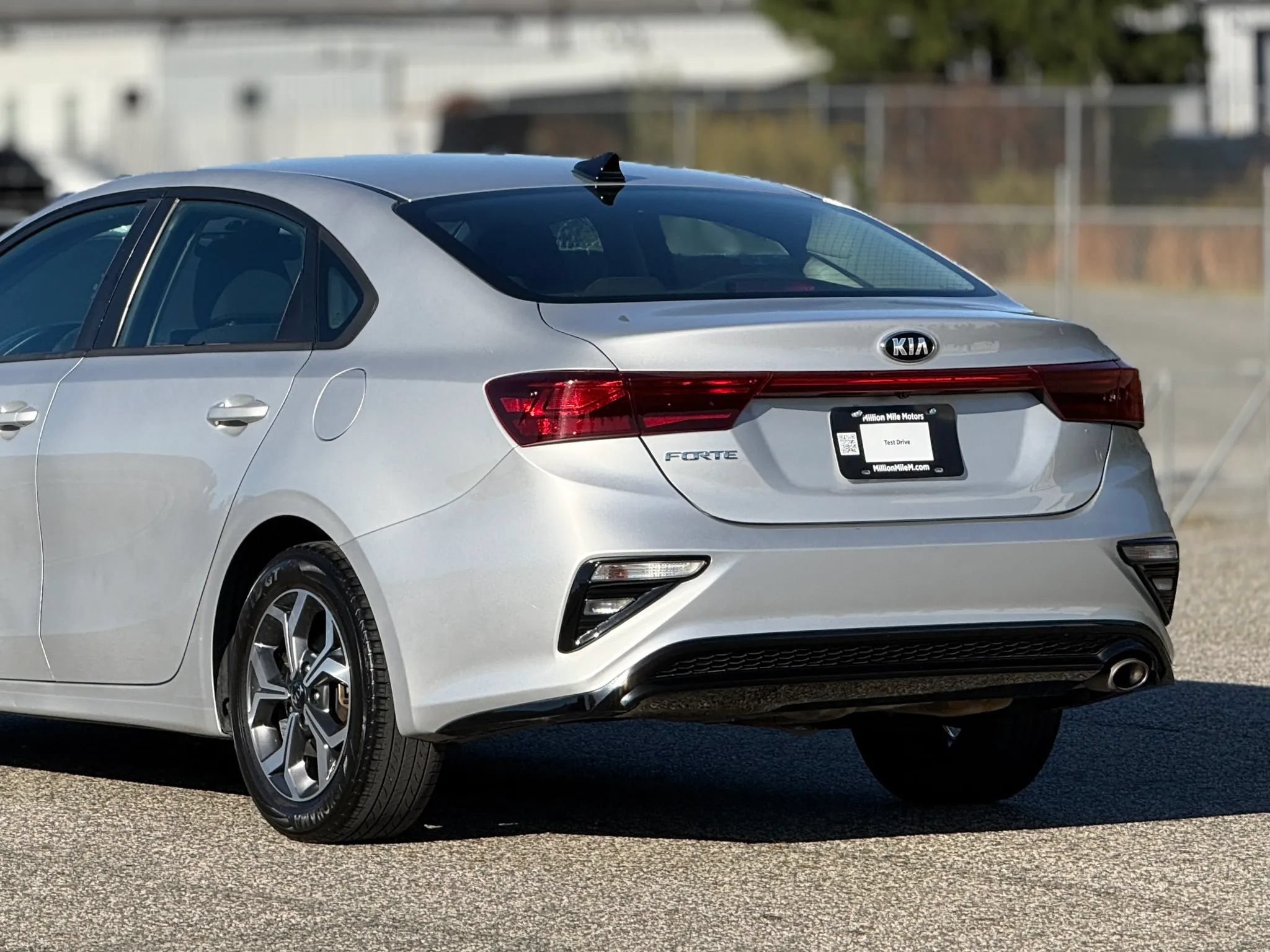 Used 2021 Kia Forte LXS FWD image 16