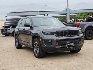 Used 2022 Jeep Grand Cherokee Trailhawk video 3