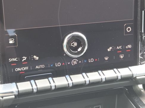 New 2026 GMC Yukon Elevation w/ LPO, Elevation Black Package AWD/4WD image 37