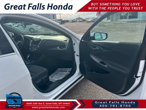 Used 2022 Chevrolet Malibu LT FWD image 28