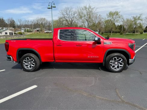 New 2025 GMC Sierra 1500 SLE w/ Preferred Package AWD/4WD image 7