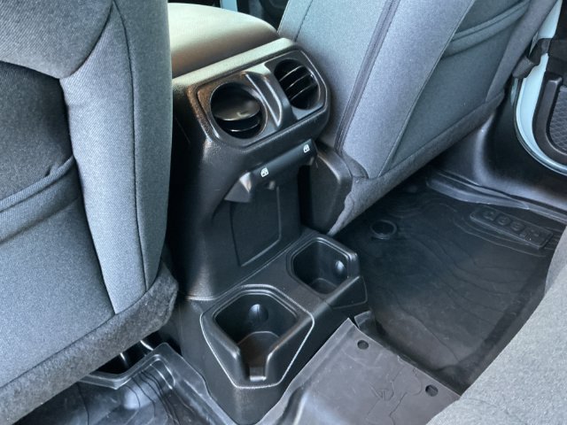 Used 2024 Jeep Wrangler Unlimited Sport AWD/4WD image 28