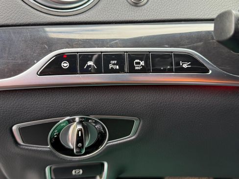 Used 2017 Mercedes-Benz S 550 4MATIC Sedan image 36