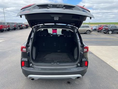 Used 2025 Ford Escape Active AWD/4WD image 17