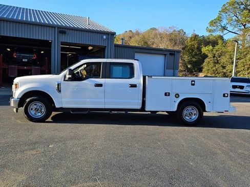 Used 2020 Ford F250 XL w/ Power Equipment Group image 5
