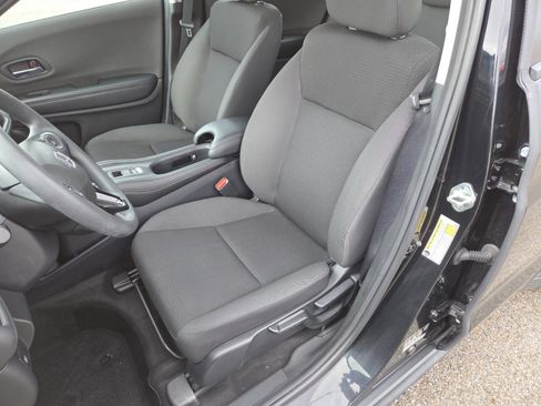 Used 2020 Honda HR-V LX image 24