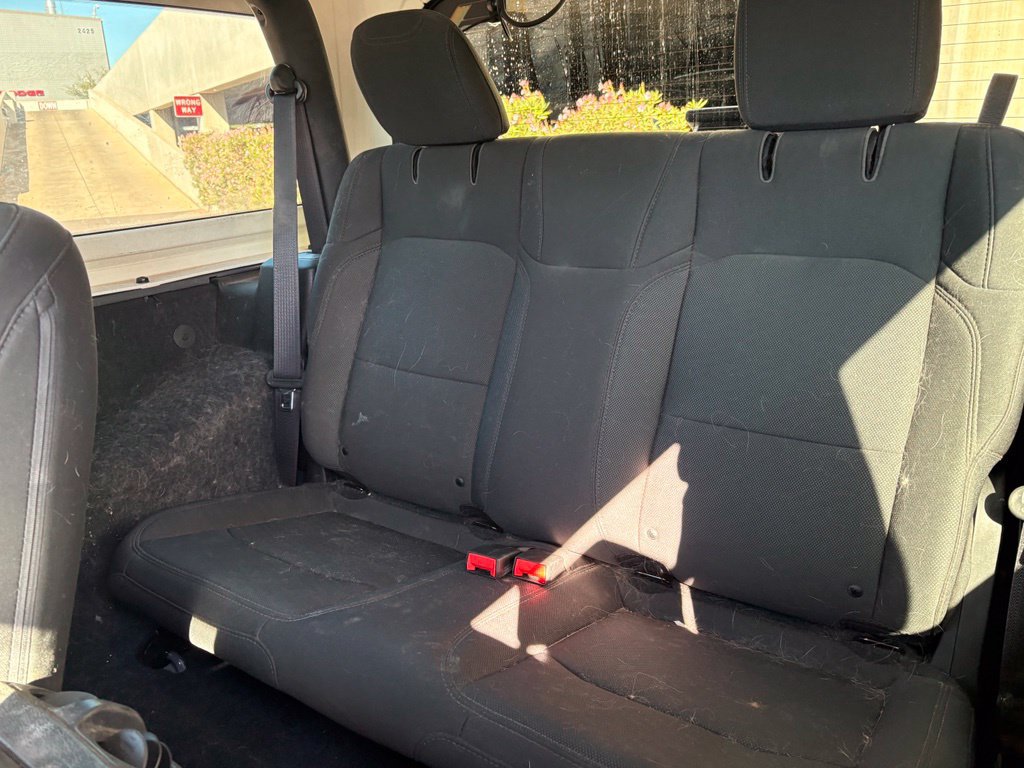 Used 2019 Jeep Wrangler Sport AWD/4WD image 10