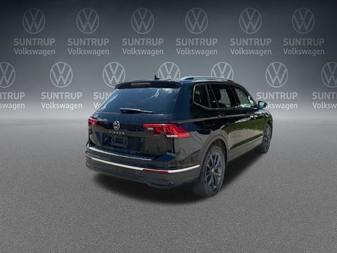 Used 2023 Volkswagen Tiguan SE FWD image 36