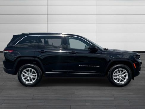 New 2026 Jeep Grand Cherokee Laredo X AWD/4WD image 3