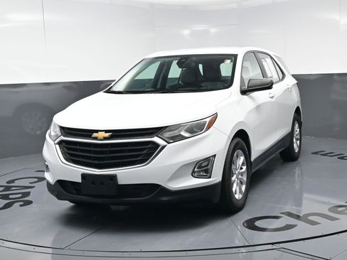 Certified 2020 Chevrolet Equinox LS image 11