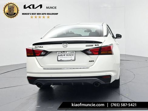 Used 2022 Nissan Altima 2.5 SR w/ Midnight Edition Package AWD/4WD image 7