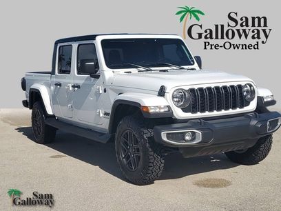 Used 2024 Jeep Gladiator Sport