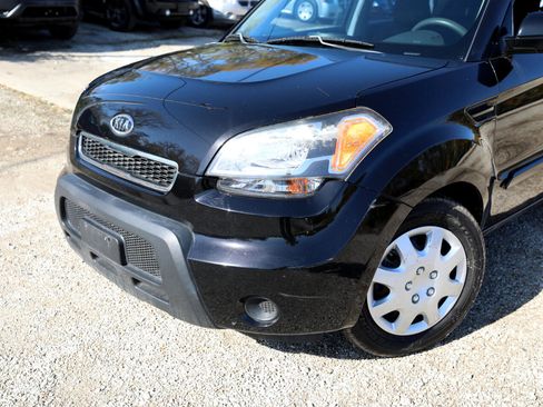 Used 2010 Kia Soul image 2