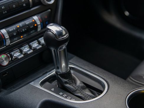 Used 2022 Ford Mustang GT Premium w/ Black Accent Package RWD image 27