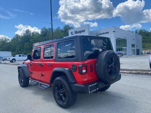 Used 2022 Jeep Wrangler Unlimited Sport AWD/4WD image 4