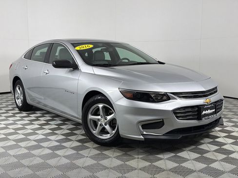 Used 2016 Chevrolet Malibu LS image 2