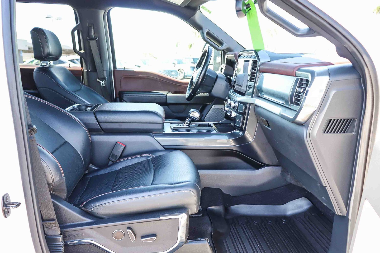 Used 2023 Ford F150 Lariat w/ Equipment Group 502A High AWD/4WD image 16