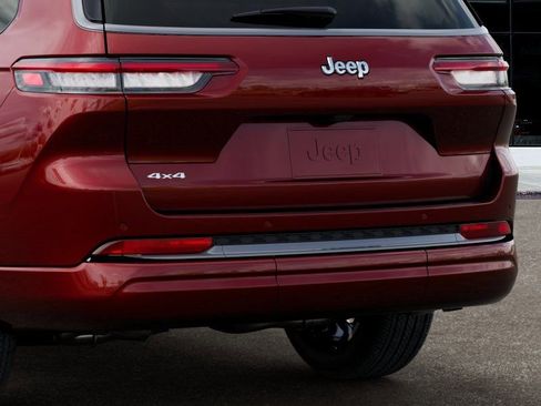 New 2026 Jeep Grand Cherokee L Limited AWD/4WD image 13