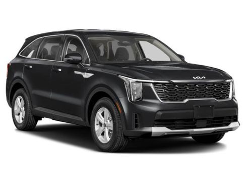 Used 2025 Kia Sorento LX FWD image 9