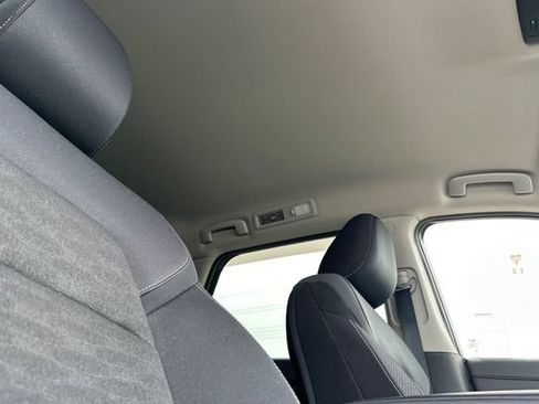 Used 2025 Nissan Pathfinder SV FWD image 19