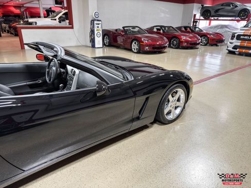 Used 2005 Chevrolet Corvette Convertible w/ Preferred Equipment Group RWD image 51