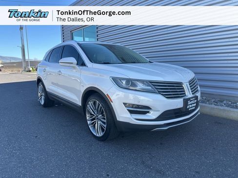 Used 2016 Lincoln MKC Reserve image 1