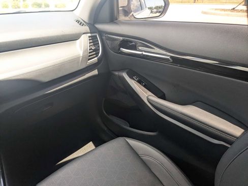 Used 2024 Kia Seltos EX FWD image 18