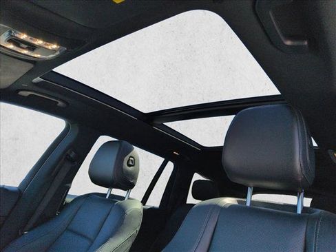 Used 2023 Mercedes-Benz GLS 450 4MATIC image 16