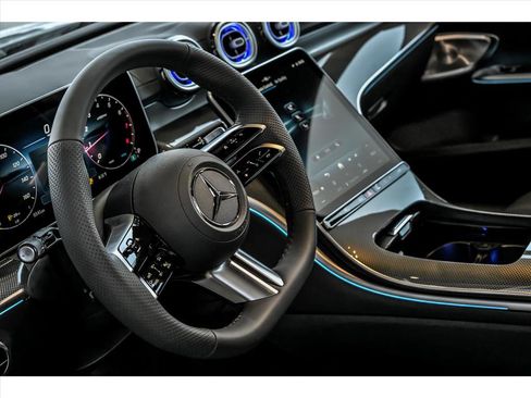 New 2026 Mercedes-Benz C 300 4MATIC Sedan image 12