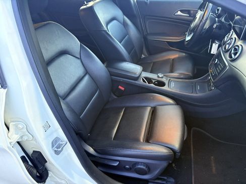 Used 2016 Mercedes-Benz GLA 250 image 15