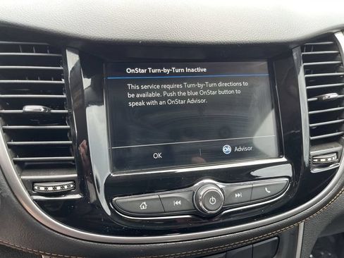 Used 2019 Chevrolet Trax LT w/ LT Convenience Package FWD image 20