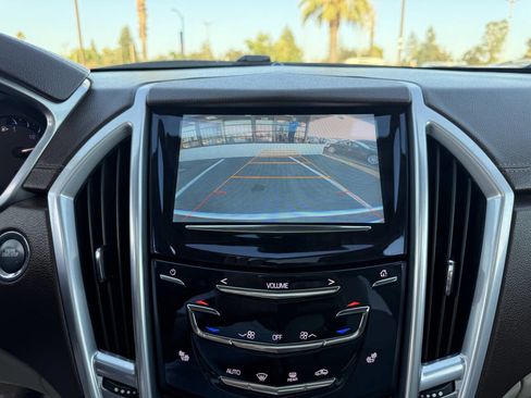 Used 2014 Cadillac SRX Luxury w/ Driver Awareness Package image 20