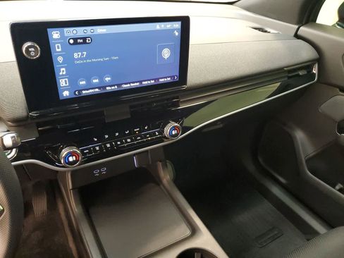 Used 2024 Honda Prologue EX image 39