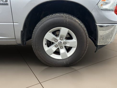 Used 2021 RAM 1500 Classic SLT image 29