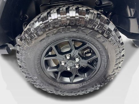 Used 2024 Jeep Wrangler Willys image 90