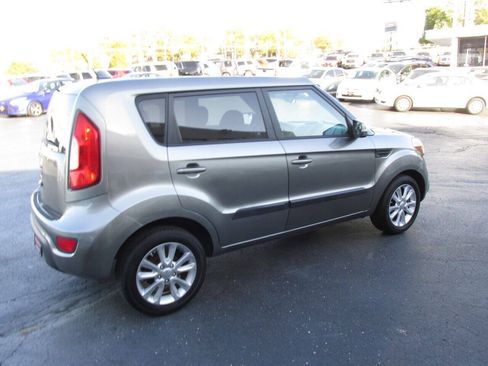 Used 2013 Kia Soul + w/ Audio Pkg FWD image 50