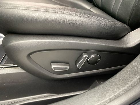 Used 2023 Lincoln Nautilus AWD w/ Premium Package image 13