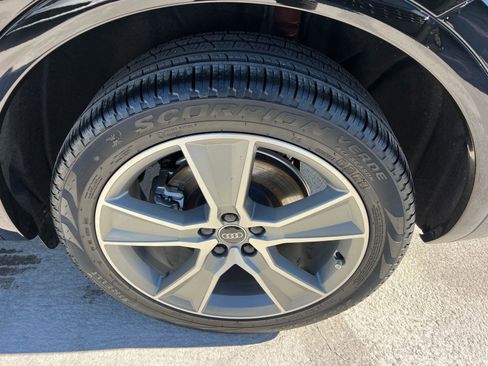 Certified 2025 Audi Q5 2.0T Premium w/ Convenience Plus Package image 20