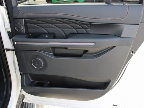 Used 2024 Ford Expedition Max Platinum image 7