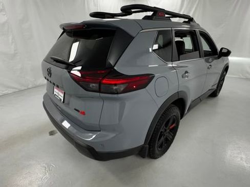Certified 2026 Nissan Rogue SV AWD/4WD image 3